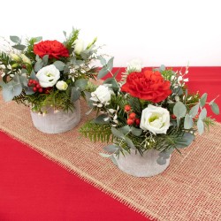Red centerpiece for end-of-year party